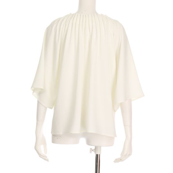 ギャザーネックブラウス