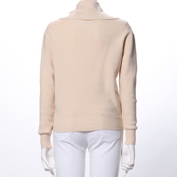 オフタートルネックニット