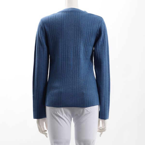 Vネックリブニット