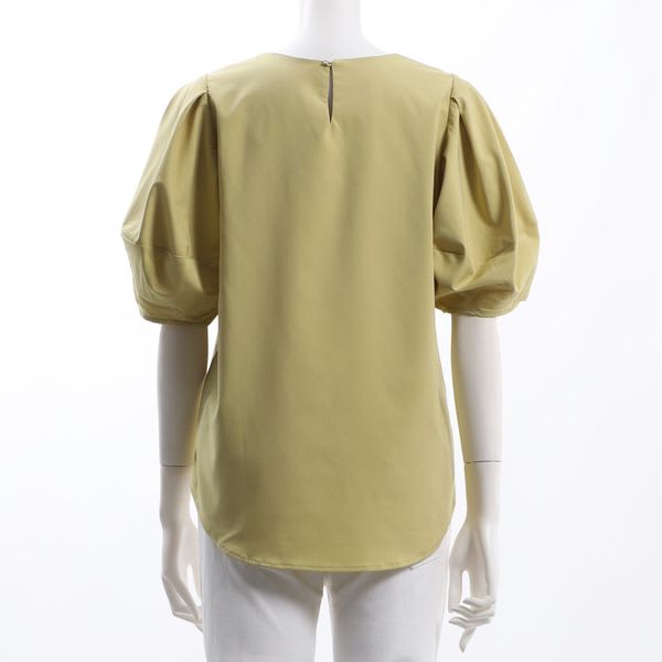 ふんわり袖Vネックブラウス