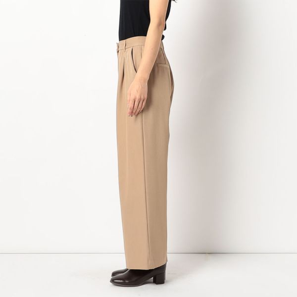 タックストレートワイドパンツ