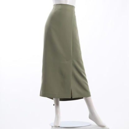 フロントスリットセミタイトスカート