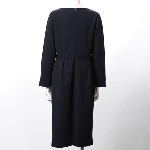 ハイストレッチアシンメトリータックワンピース