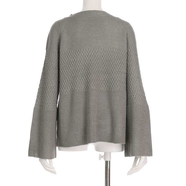 デザイン編み切り替えニット