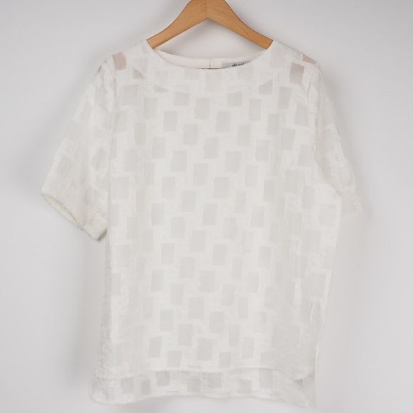 ブロック柄透け感ブラウス