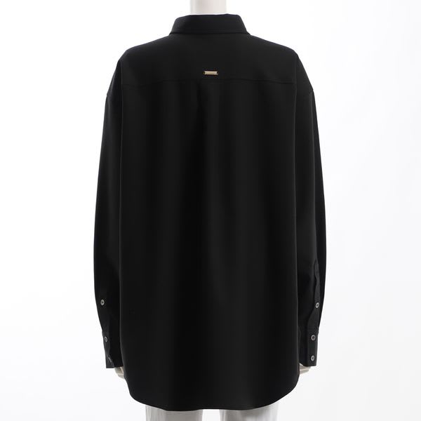 胸元ポケットシャツ