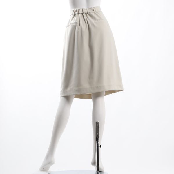ウエストボタン付きポケットデザインスカート