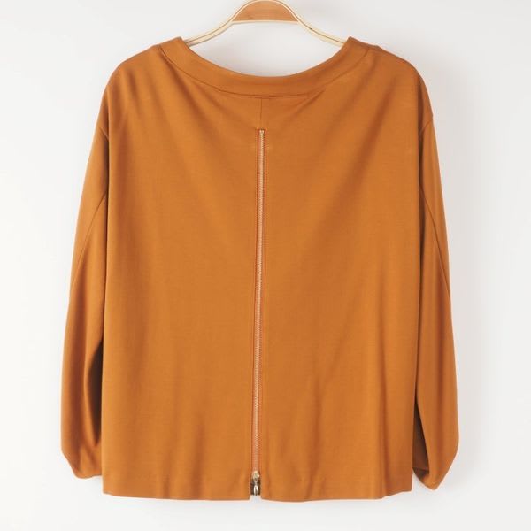 バックジップデザインカットソー