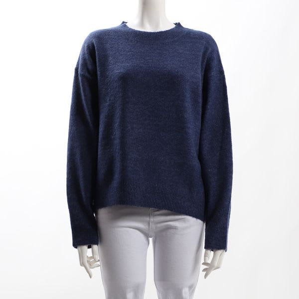 ドロップショルダークルーネックニット