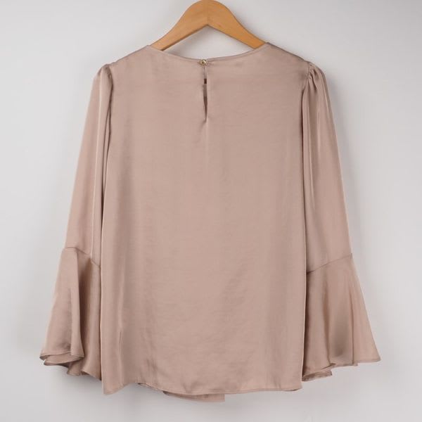 ヴィンテージサテンフレアスリーブブラウス