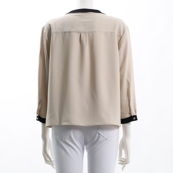 バイカラー ネックラインデザインブラウス