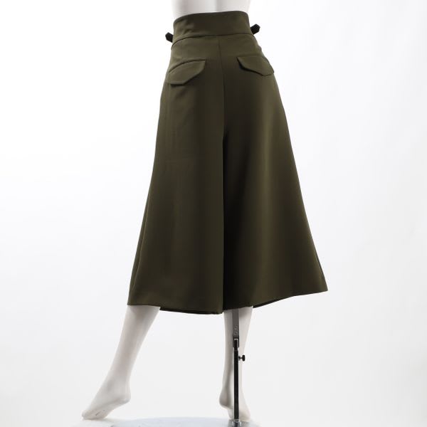 バックルデザインタック入りガウチョパンツ