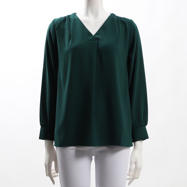 タック入りVネックブラウス