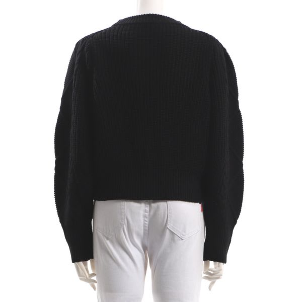 ボリュームスリーブニット