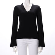 袖ボタン付きVネックニット