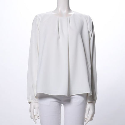 フロントタックブラウス