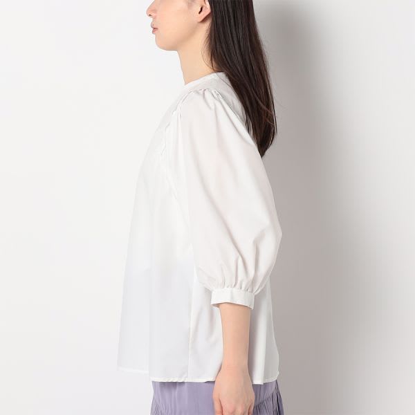 パフスリーブブラウス
