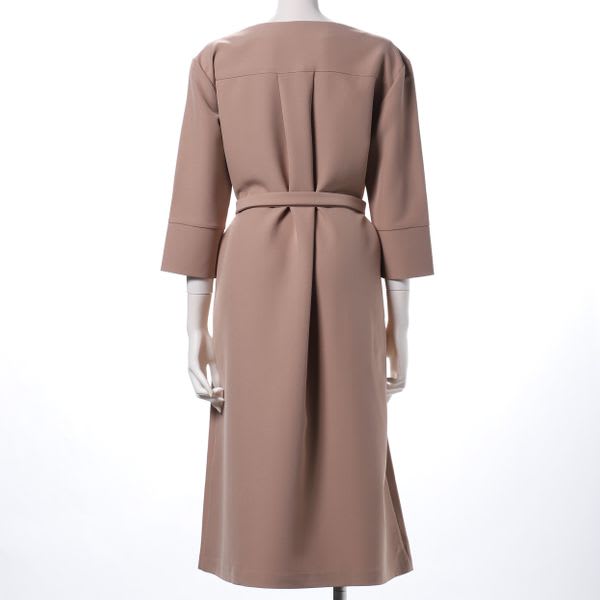 肩タックデザインベルト付きワンピース