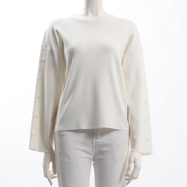 お袖のボタンデザインドロップショルダーニット