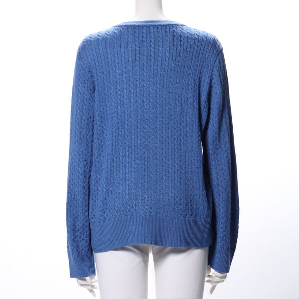 細ケーブル編みラウンドネックニット