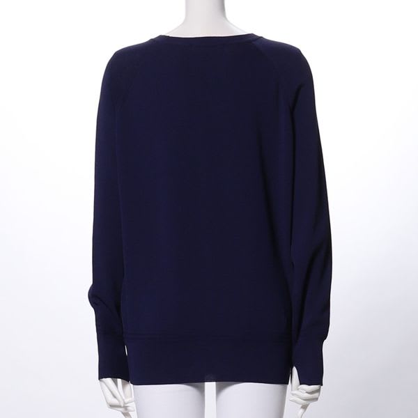 柄リブラウンドネックニット