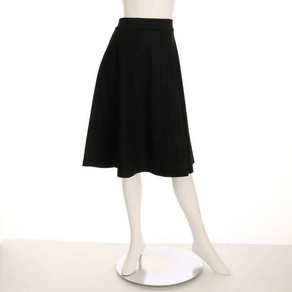 ピンストライプ柄フレアスカート