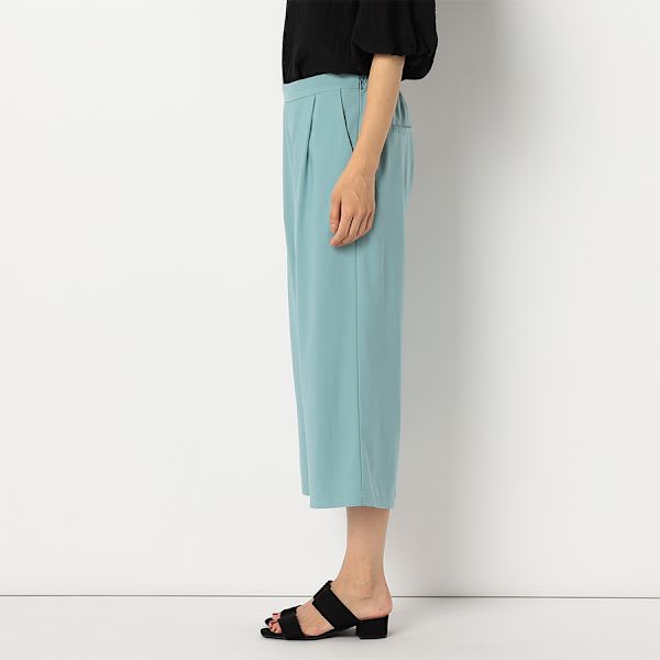 タックデザインワイドパンツ