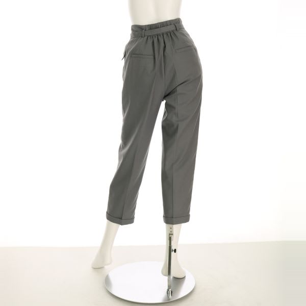 共布ベルト付きテーパードパンツ