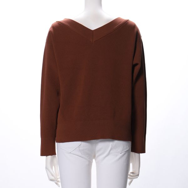 ボートネックニット