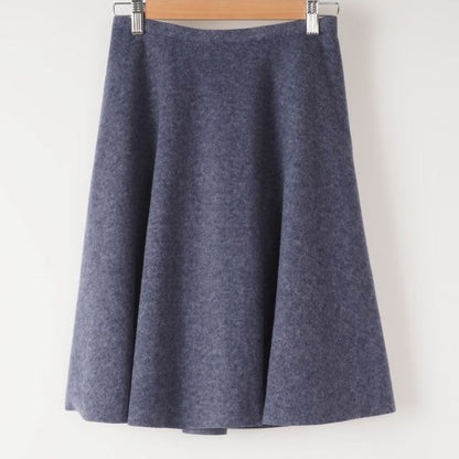 上品な揺れ感フレアスカート