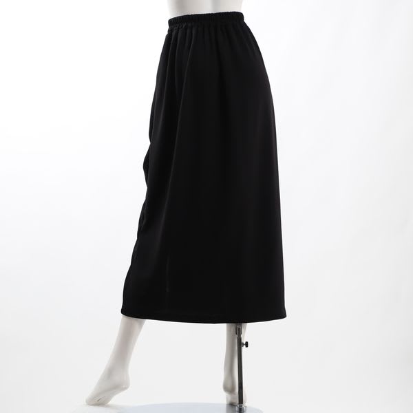 タックデザインセミタイトスカート