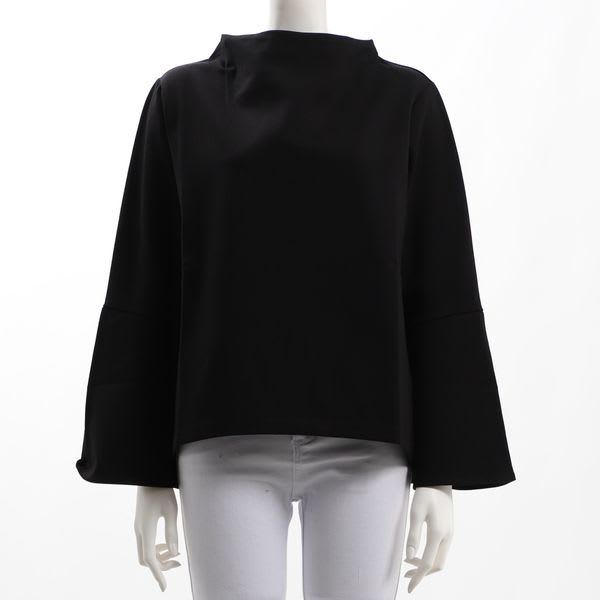 袖口広がりカットソー