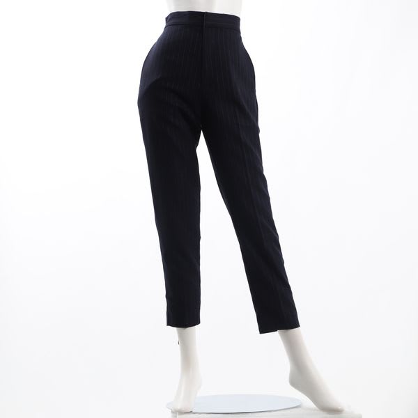 ストライプ柄テーパードパンツ