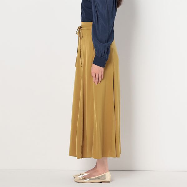 ウエストリボン付きAラインスカート