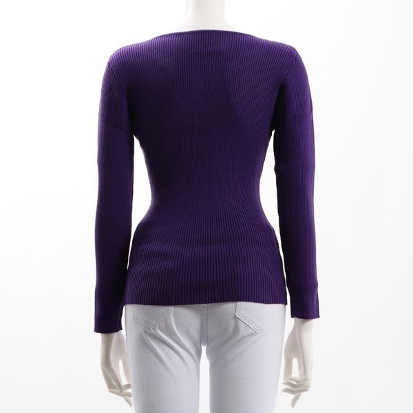 ネックラインデザインリブニット