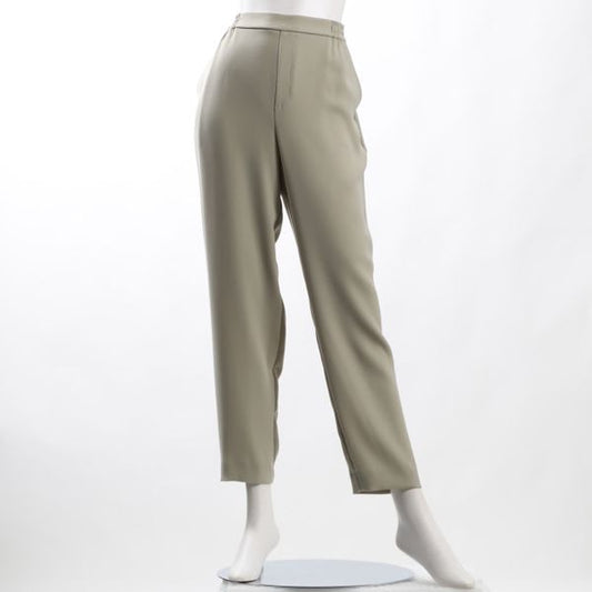 バックサテンツイルテーパードパンツ