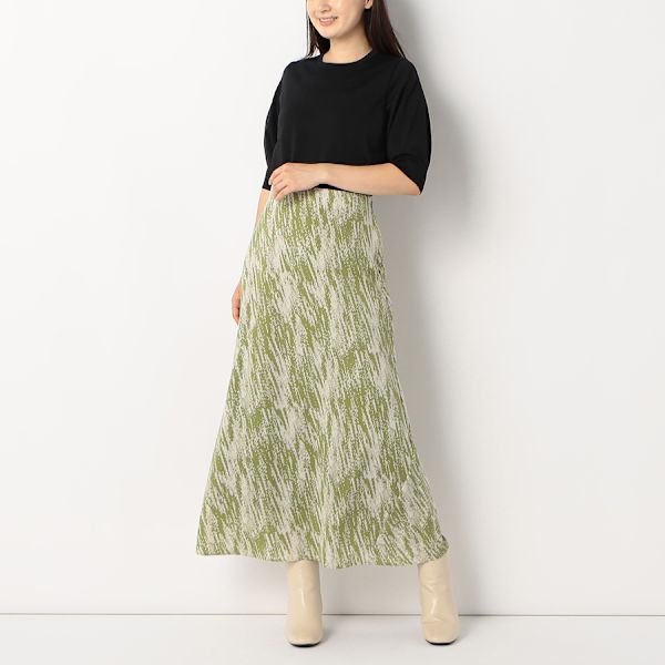 【ストレッチ】レーヨンクルーネックニット