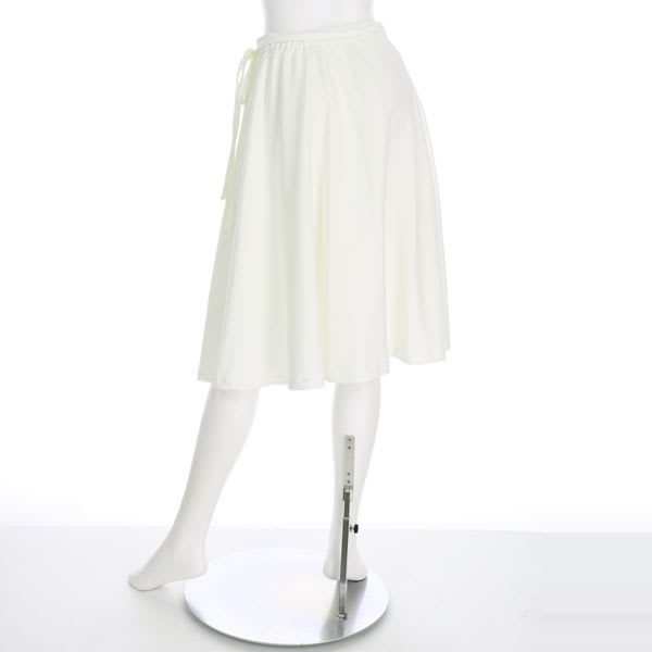 ウエストリボン付きフレアスカート