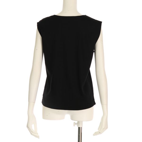 ボタンショルダーアクセントカットソー