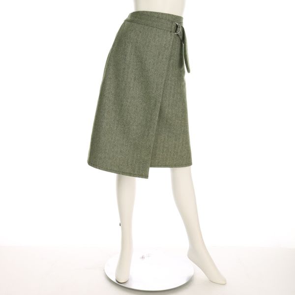 ヘリンボーン柄ラップ風スカート