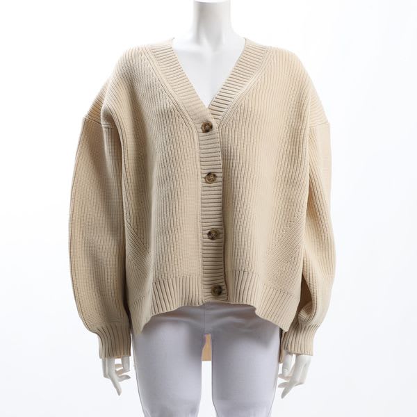 大きめボタン前開きカーディガン