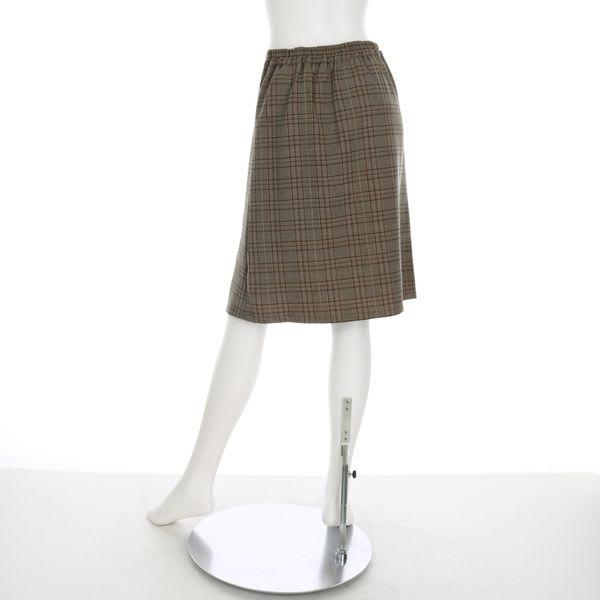 チェック柄セミタイトスカート
