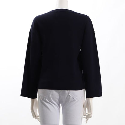 お袖のボタンデザインドロップショルダーニット