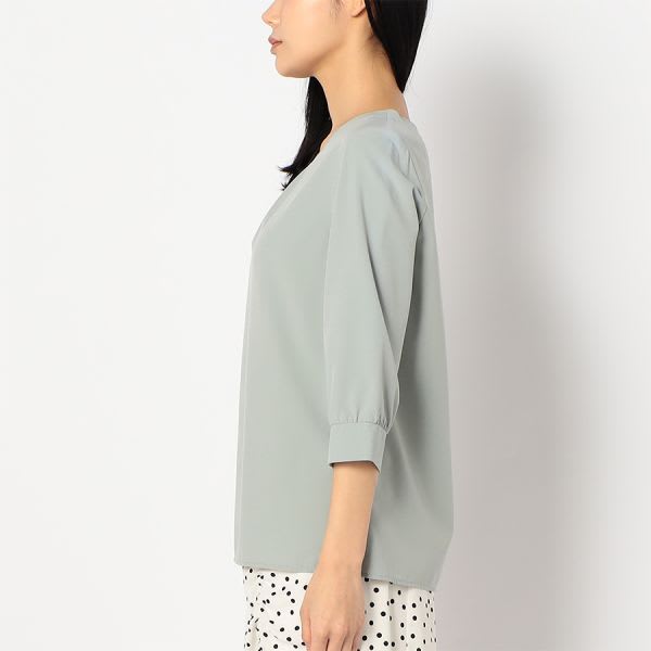 Vタックデザインブラウス