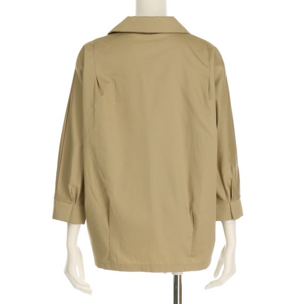 ざっくり開きＶネックシャツ