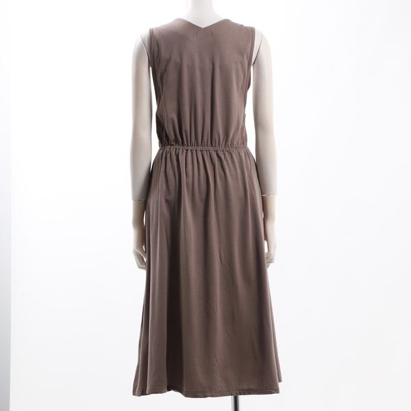 タック入りVネックジャンパースカート