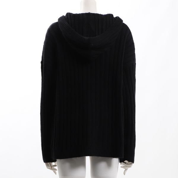 ケーブルフードニット