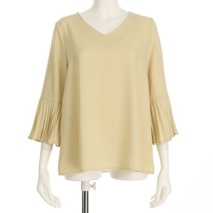 袖プリーツブラウス