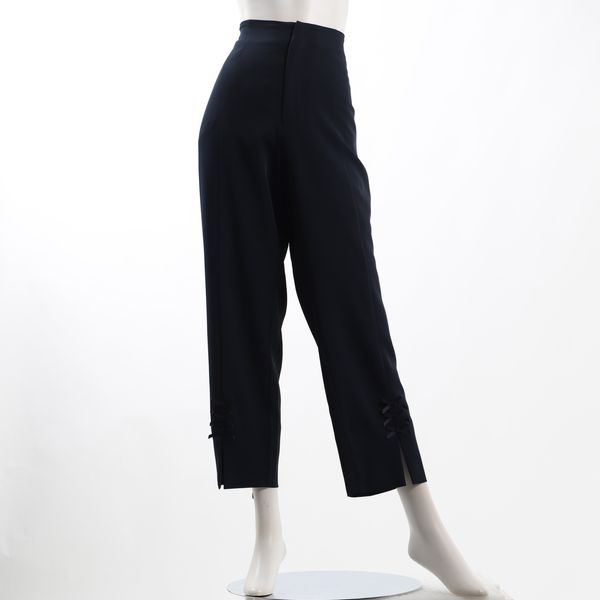 裾スリットリボン付きストレートパンツ