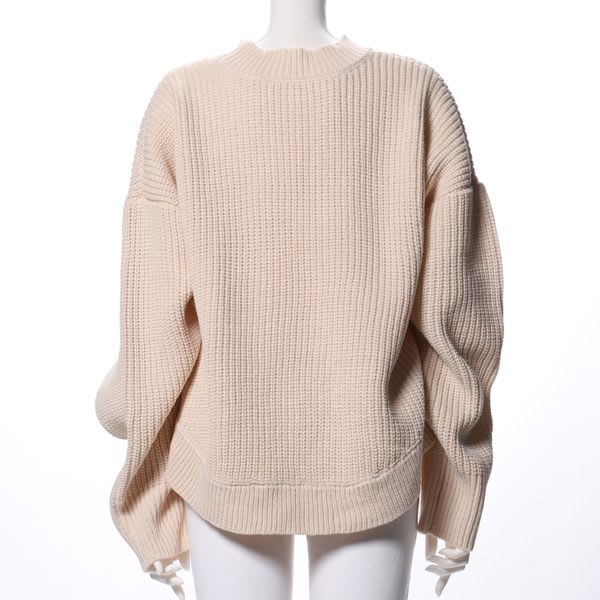 ドロップショルダークルーネックニット